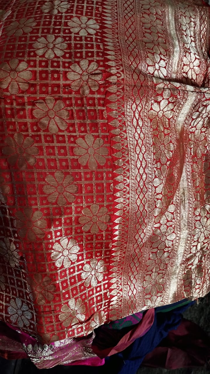 Copper zari saree buyers